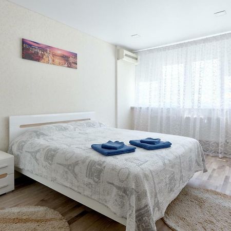 088 Apartment Near Airport Zhulyan Kyiv Exterior photo