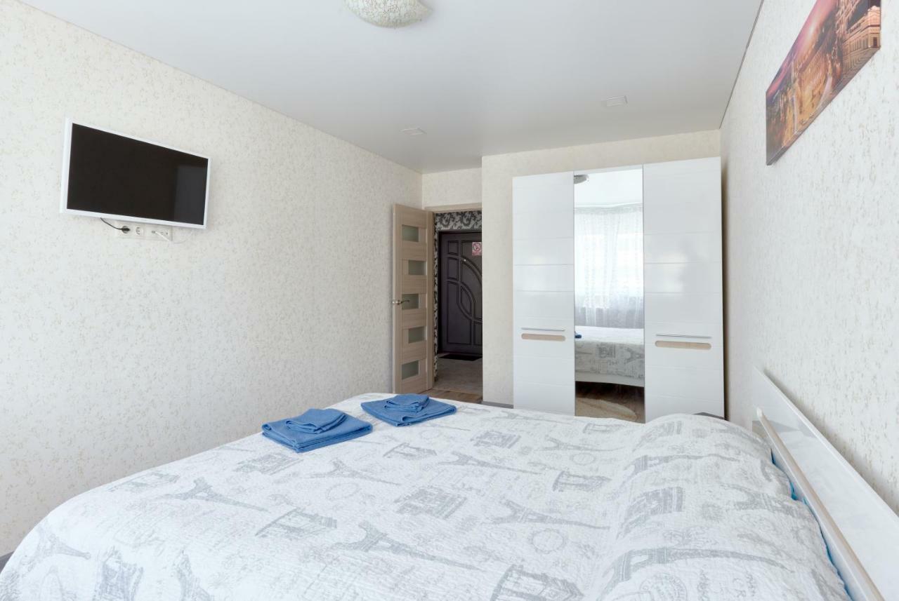 088 Apartment Near Airport Zhulyan Kyiv Exterior photo